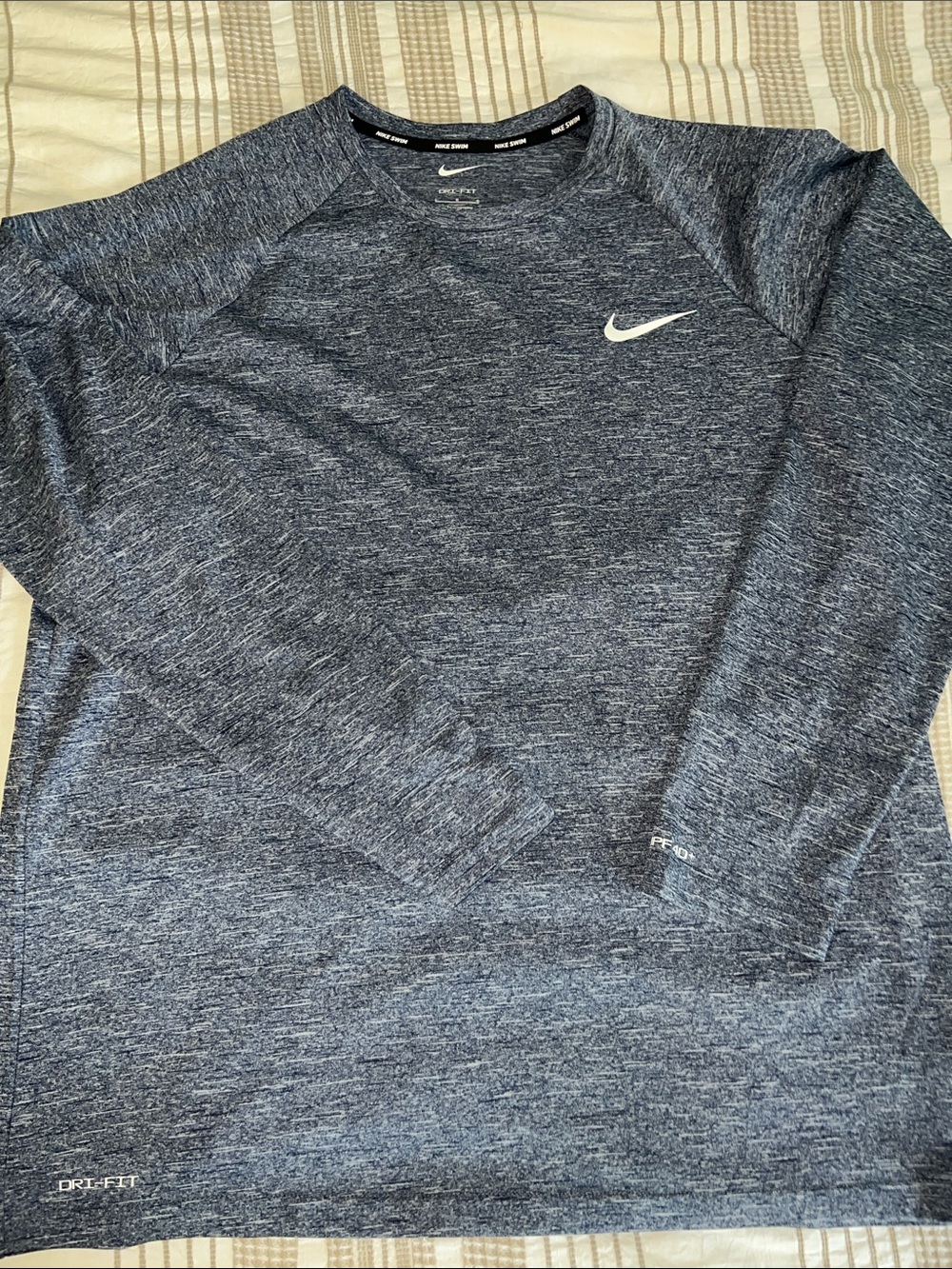 Nike Swim Men’s Heathered Navy Blue Long Sleeve Dri-FIT Shirt